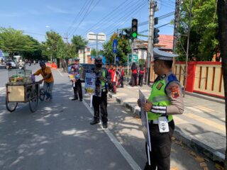 Satlantas Polres Brebes Gelar Sosialisasi Ops Zebra Candi 2025 di Pos Polisi Gedung Nasional