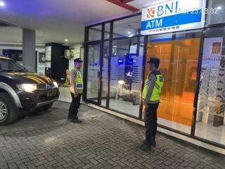 Polsek Wanasari Tingkatkan Patroli Harkamtibmas Dini Hari untuk Cegah Kriminalitas di Titik Rawan