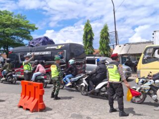 Polres Brebes Berlakukan One Way dan Buka Tutup di Jalur Tengah-Selatan