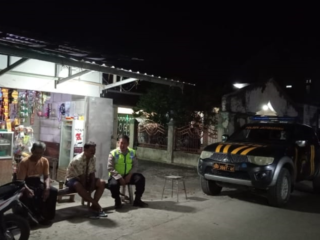 Polsek Jatibarang Laksanakan Patroli Pemukiman Malam Hari, Antisipasi 3C dan Jaga Kamtibmas Tetap Kondusif