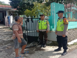 Bhabinkamtibmas Polsek Bumiayu Laksanakan Sambang Warga, Sampaikan Pesan Kamtibmas dan Waspada Kejahatan