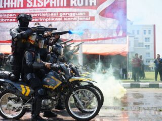 Sispam Kota Brebes: Menjaga Aksi Unjuk Rasa dengan Pendekatan Menjaga Hati Masyarakat